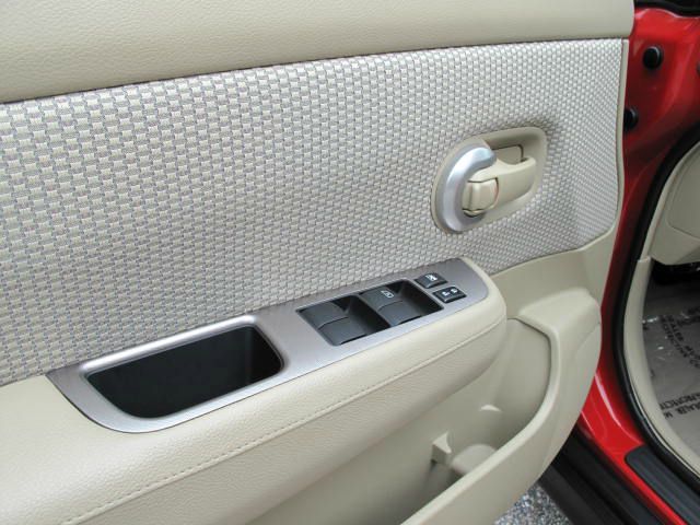 2007 Nissan Versa Limited Access Cab 4WD