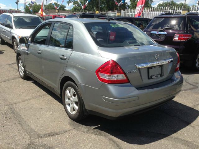 2007 Nissan Versa 1500 SLE 4WD