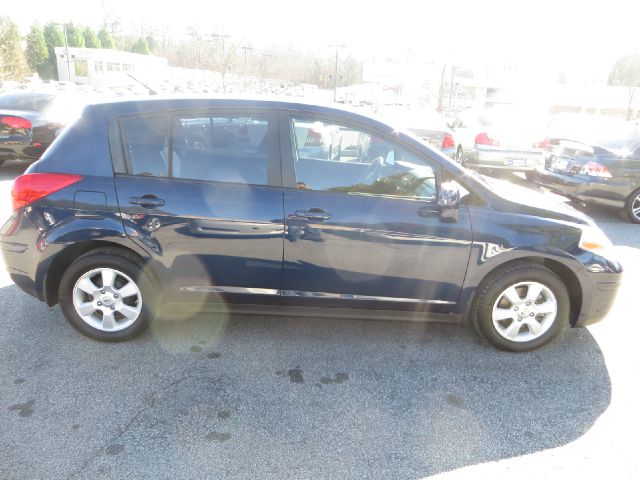 2007 Nissan Versa Limited Access Cab 4WD