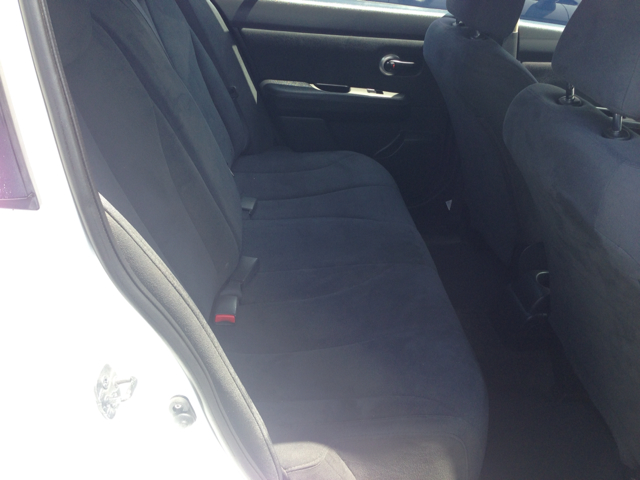 2007 Nissan Versa E43