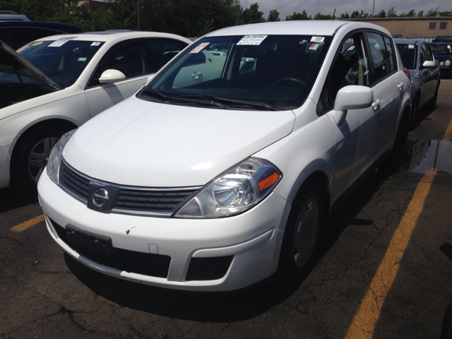 2007 Nissan Versa E43