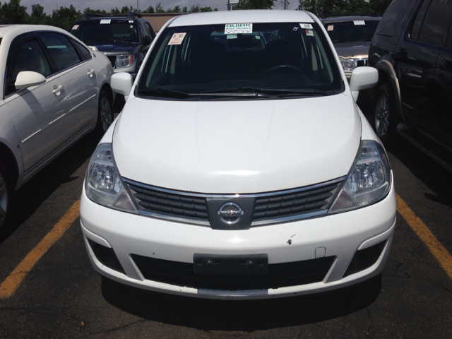 2007 Nissan Versa E43