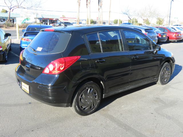 2007 Nissan Versa Limited Access Cab 4WD