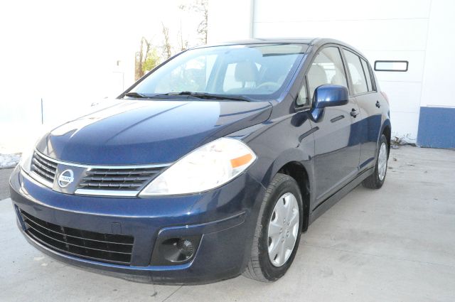 2007 Nissan Versa Limited Access Cab 4WD