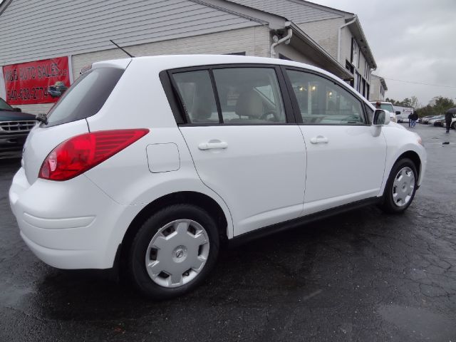 2007 Nissan Versa E43