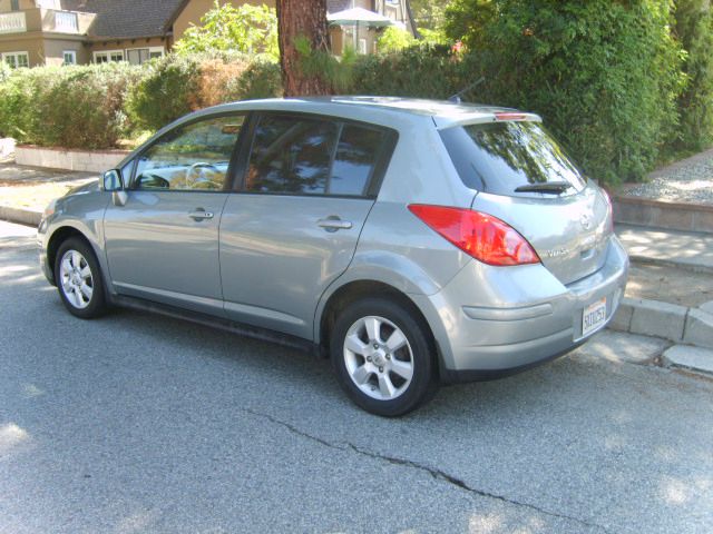 2007 Nissan Versa E43
