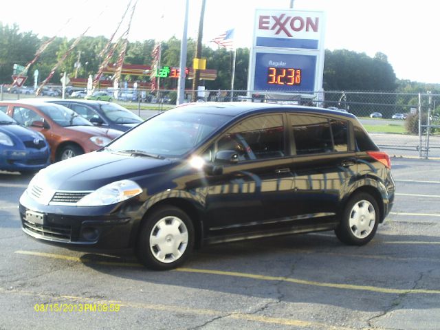 2007 Nissan Versa E43