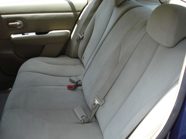 2007 Nissan Versa Limited Access Cab 4WD