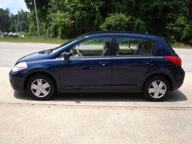 2007 Nissan Versa Limited Access Cab 4WD