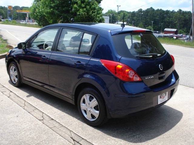 2007 Nissan Versa Limited Access Cab 4WD