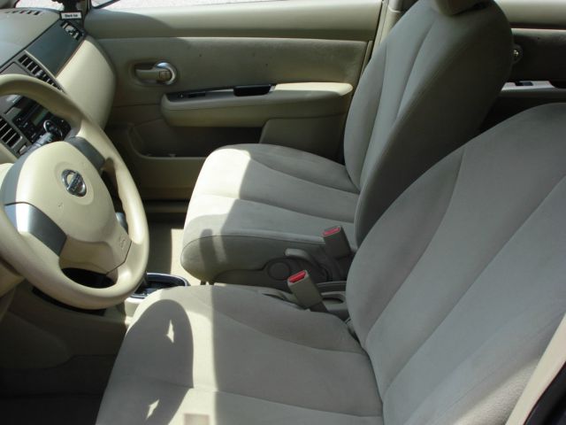 2007 Nissan Versa Limited Access Cab 4WD