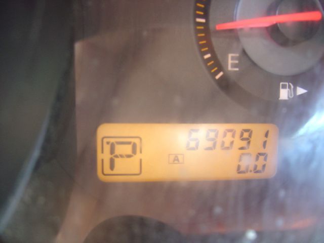 2007 Nissan Versa Crew Cab Standard Box 2-wheel Drive SLE