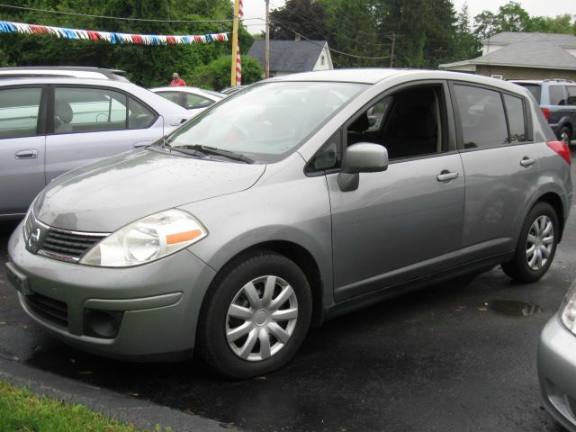2007 Nissan Versa E43