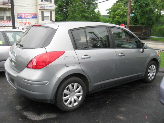 2007 Nissan Versa E43