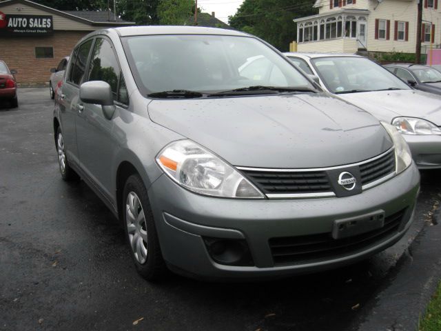 2007 Nissan Versa E43