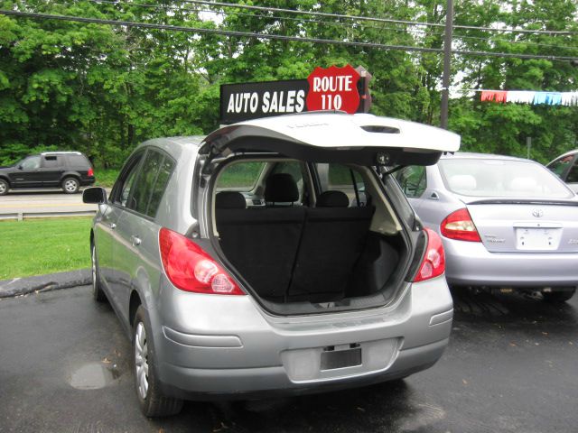 2007 Nissan Versa E43