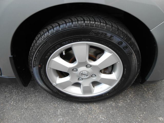 2008 Nissan Versa Limited Access Cab 4WD