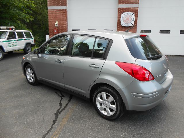 2008 Nissan Versa Limited Access Cab 4WD