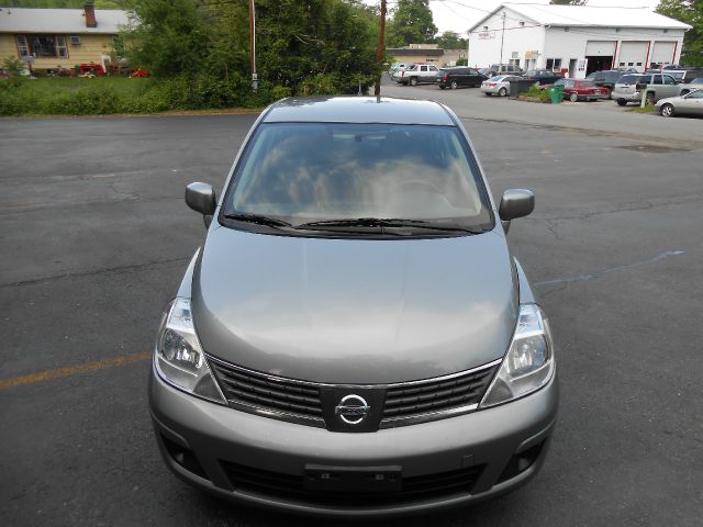 2008 Nissan Versa Limited Access Cab 4WD