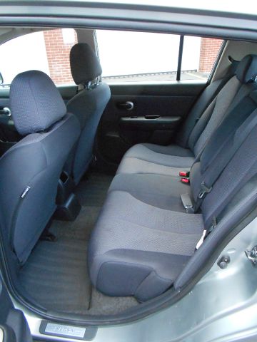 2008 Nissan Versa Limited Access Cab 4WD
