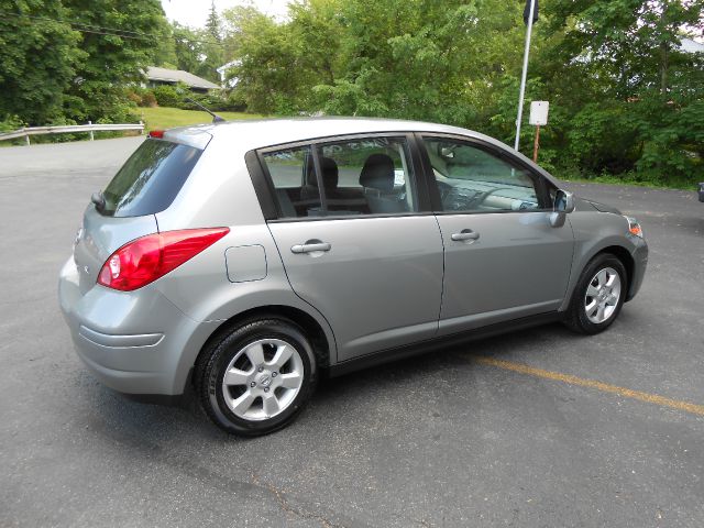 2008 Nissan Versa Limited Access Cab 4WD
