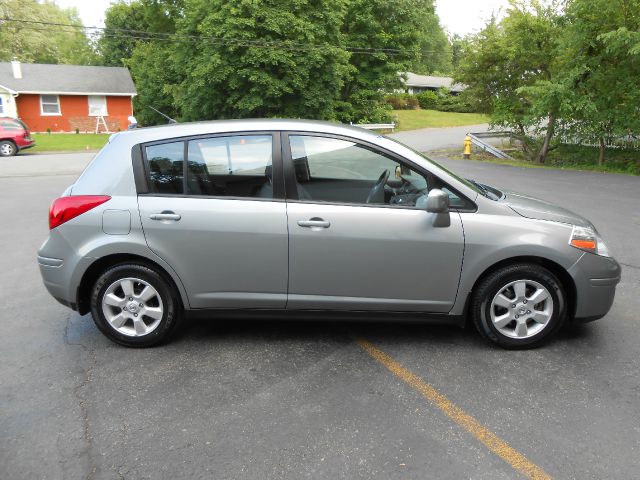 2008 Nissan Versa Limited Access Cab 4WD