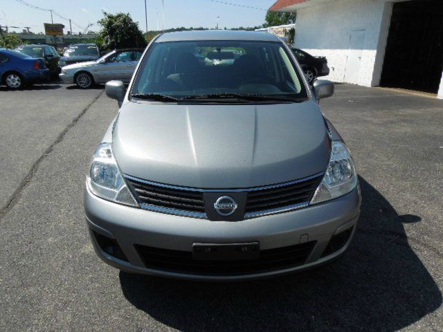 2008 Nissan Versa Limited Access Cab 4WD