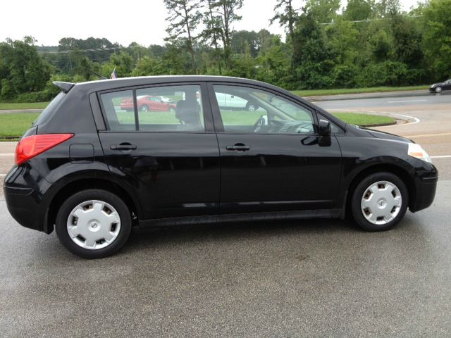 2008 Nissan Versa E43