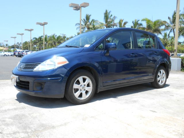 2008 Nissan Versa Limited Access Cab 4WD