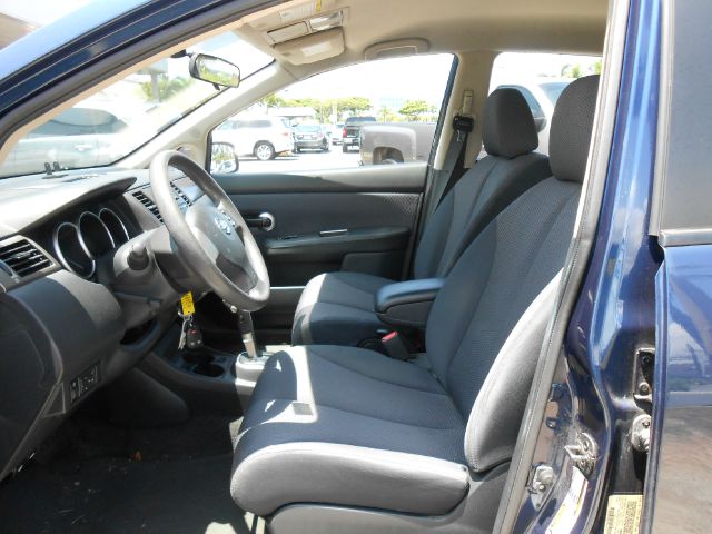 2008 Nissan Versa Limited Access Cab 4WD