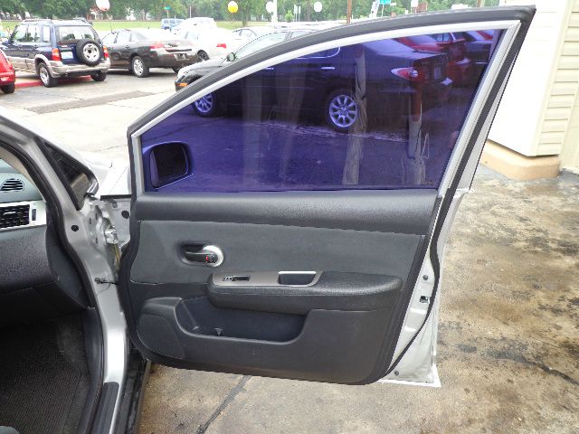 2008 Nissan Versa E43