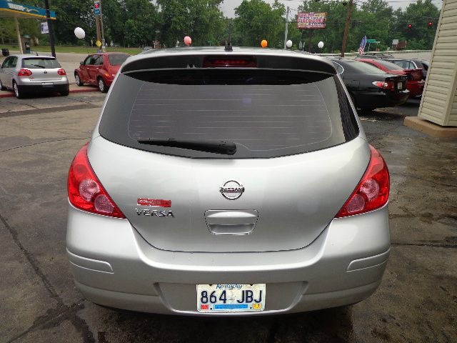 2008 Nissan Versa E43