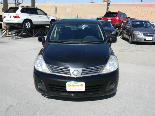 2008 Nissan Versa Limited Access Cab 4WD