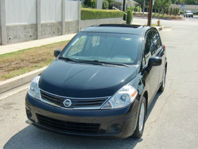 2008 Nissan Versa 2dr Carrera Turbo