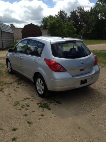 2008 Nissan Versa Limited Access Cab 4WD