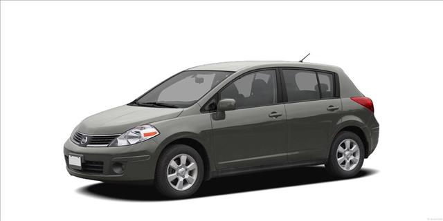 2008 Nissan Versa Crew Cab Standard Box 2-wheel Drive SLE