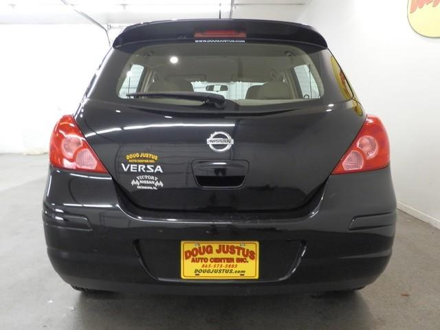 2008 Nissan Versa E43