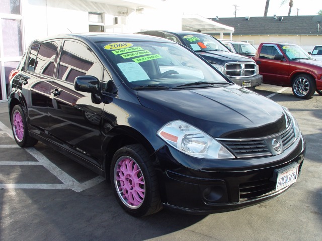 2008 Nissan Versa Limited Access Cab 4WD