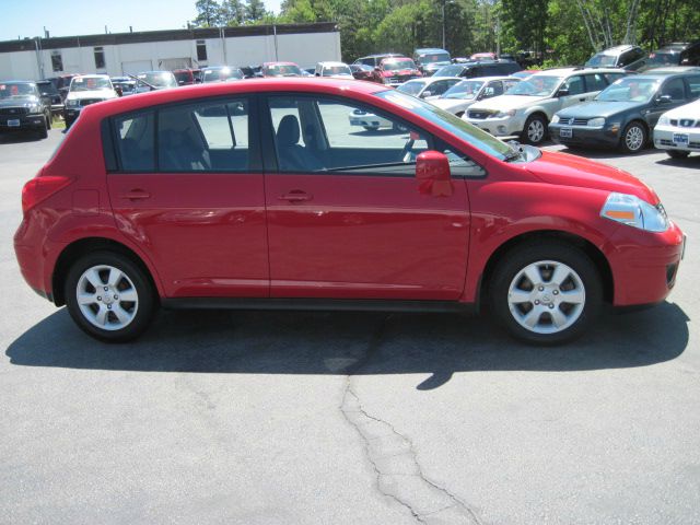 2008 Nissan Versa Limited Access Cab 4WD