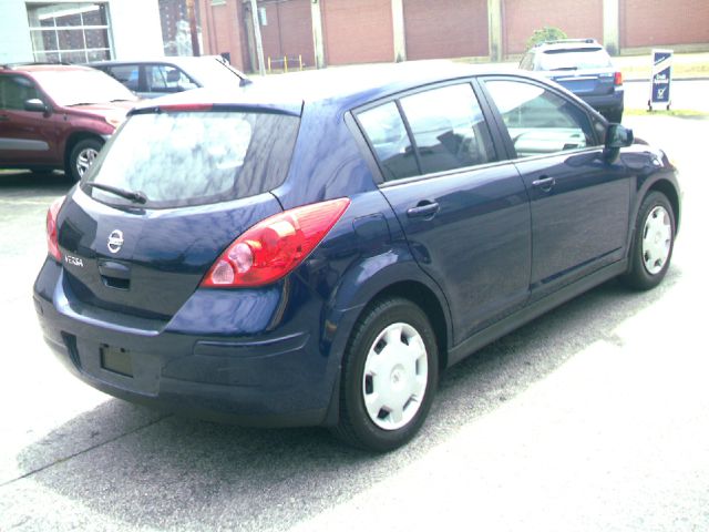 2008 Nissan Versa XLT FX4 Crew Cab