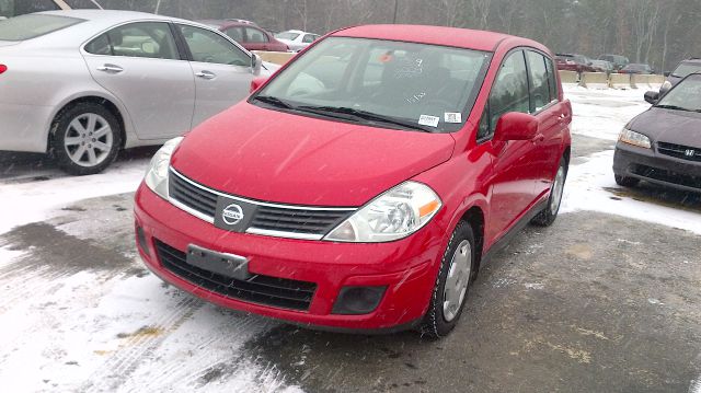 2009 Nissan Versa Carrera C4S