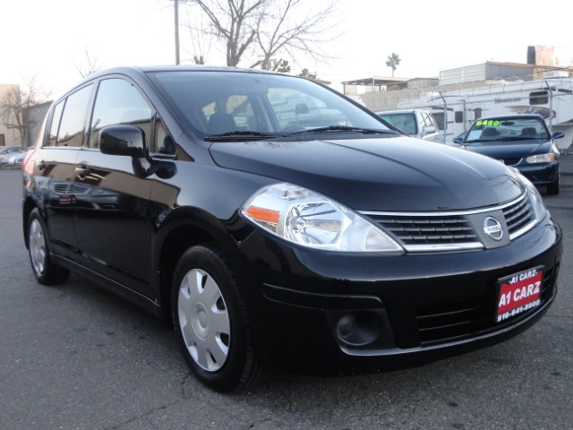 2009 Nissan Versa Carrera C4S