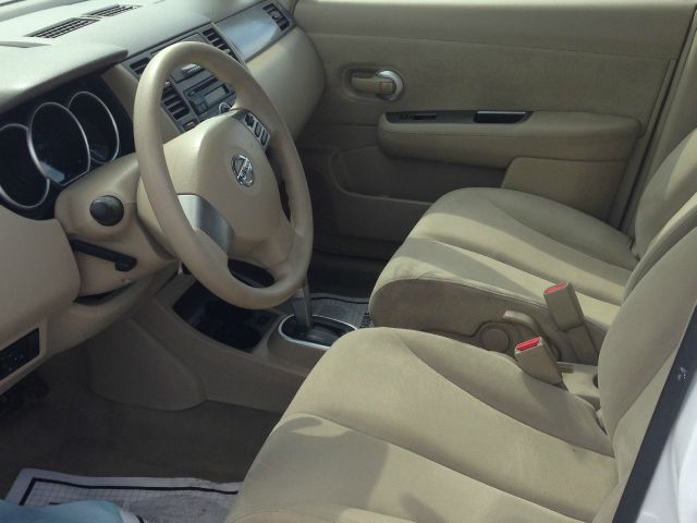 2009 Nissan Versa Carrera C4S