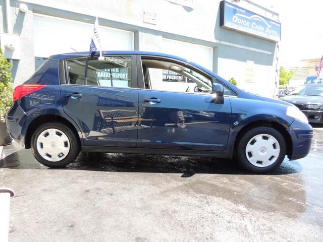 2009 Nissan Versa E43