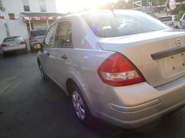 2009 Nissan Versa EX-L Sedan AT With Navigation