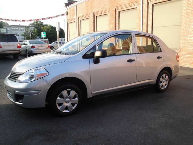 2009 Nissan Versa EX-L Sedan AT With Navigation