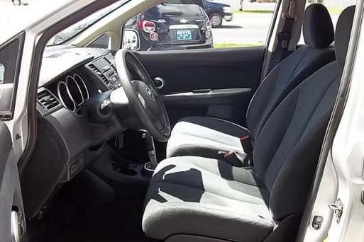 2009 Nissan Versa LS S