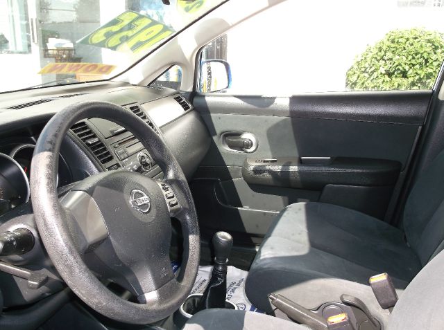 2009 Nissan Versa Carrera C4S