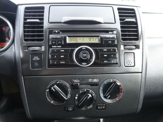 2009 Nissan Versa Sportxcab Crew Cab