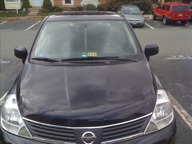 2009 Nissan Versa Unknown